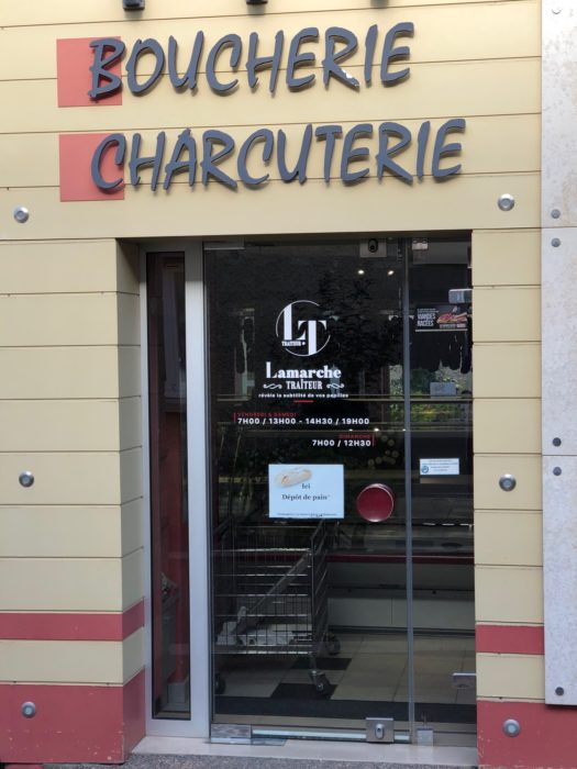 Maisonleon-Lamarchetraiteur-enseigne-guereins-rhone-ain